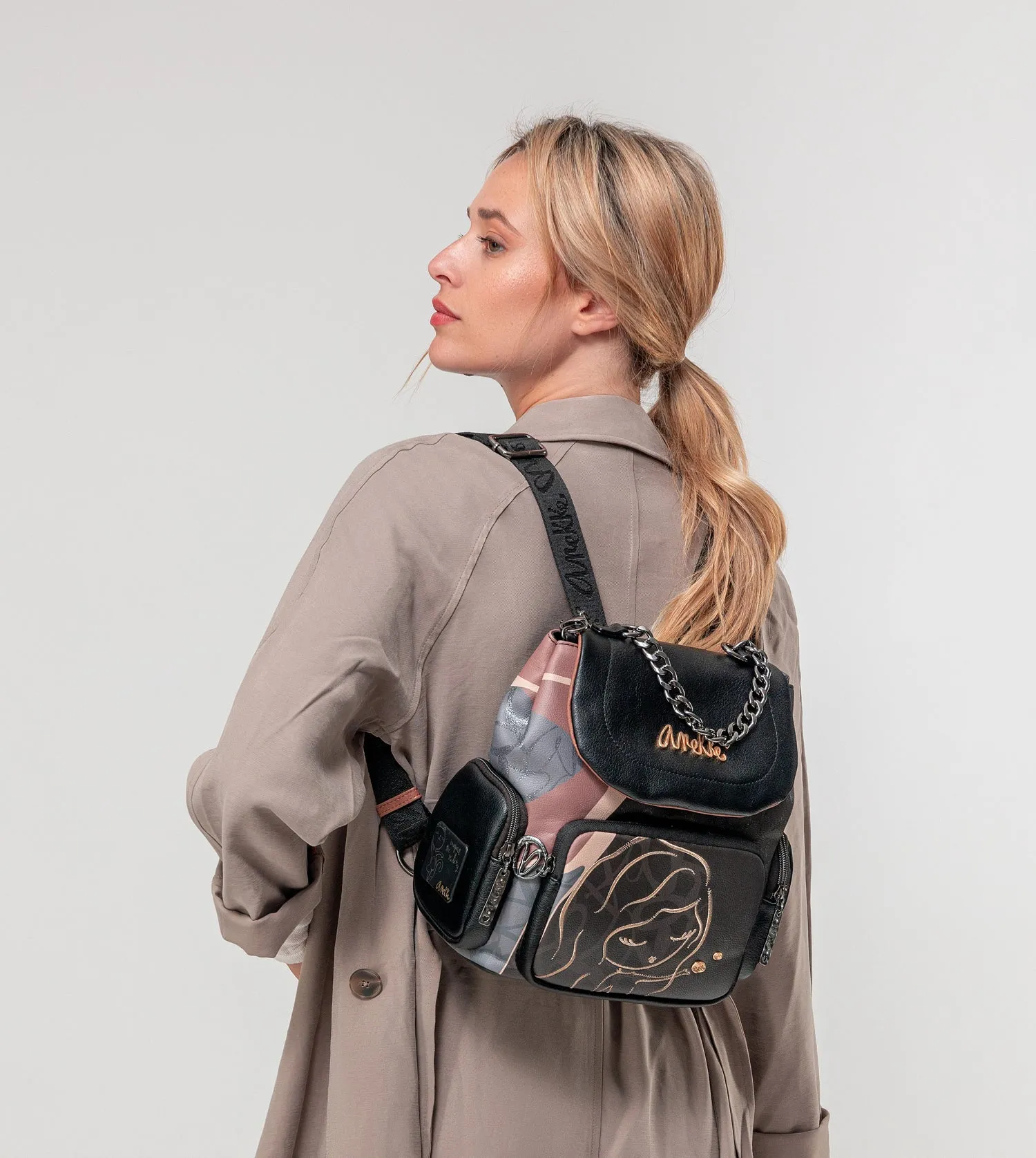 Heartbeat flap backpack