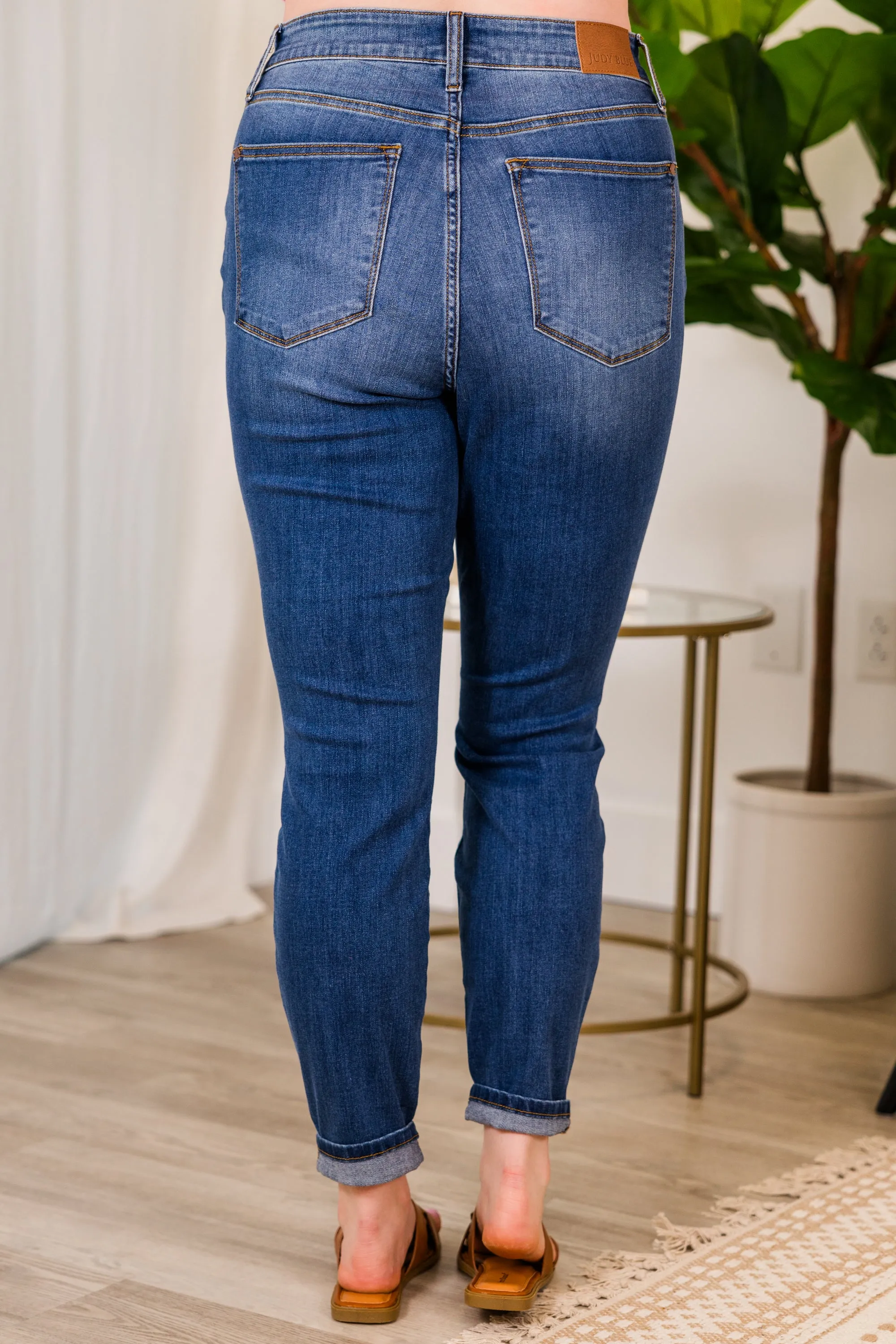 Judy Blue: Off We Go Jeans, Medium Wash