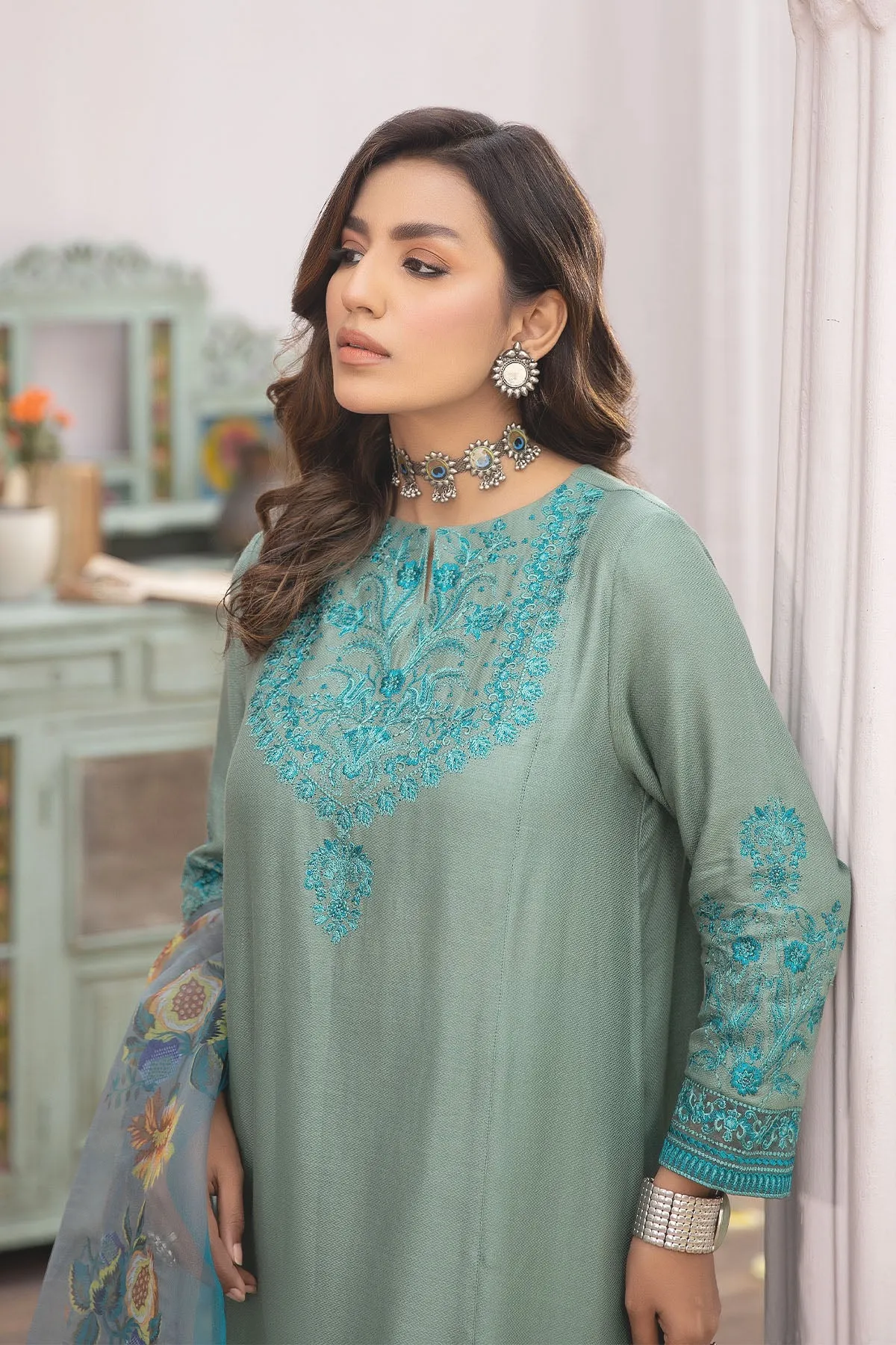 La Rosaa Festive Eid Embroidered Self Lawn Ready to Wear 3Pc Suit LE-24-11