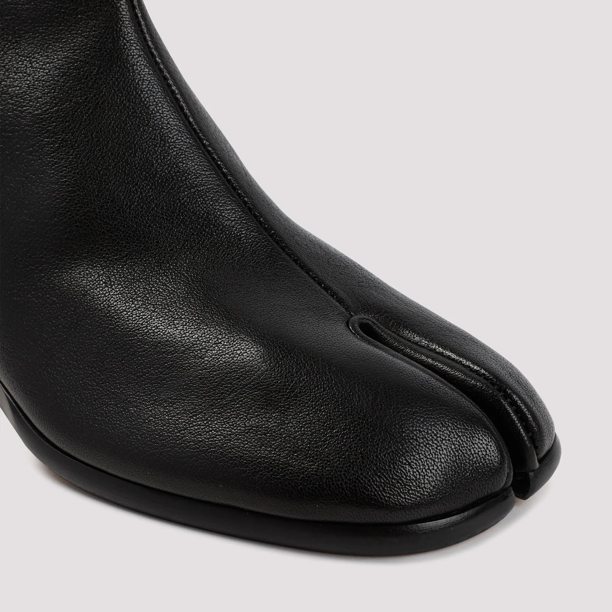 MAISON MARGIELA Black Leather Men's Ankle Boots for FW23 Season