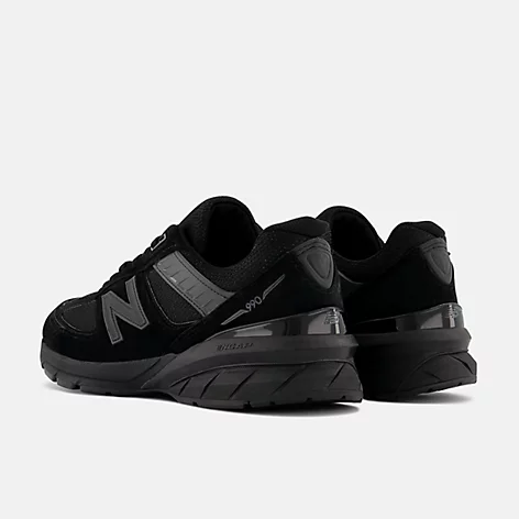 New Balance Mens 990 Athletic Shoes- Black/Black