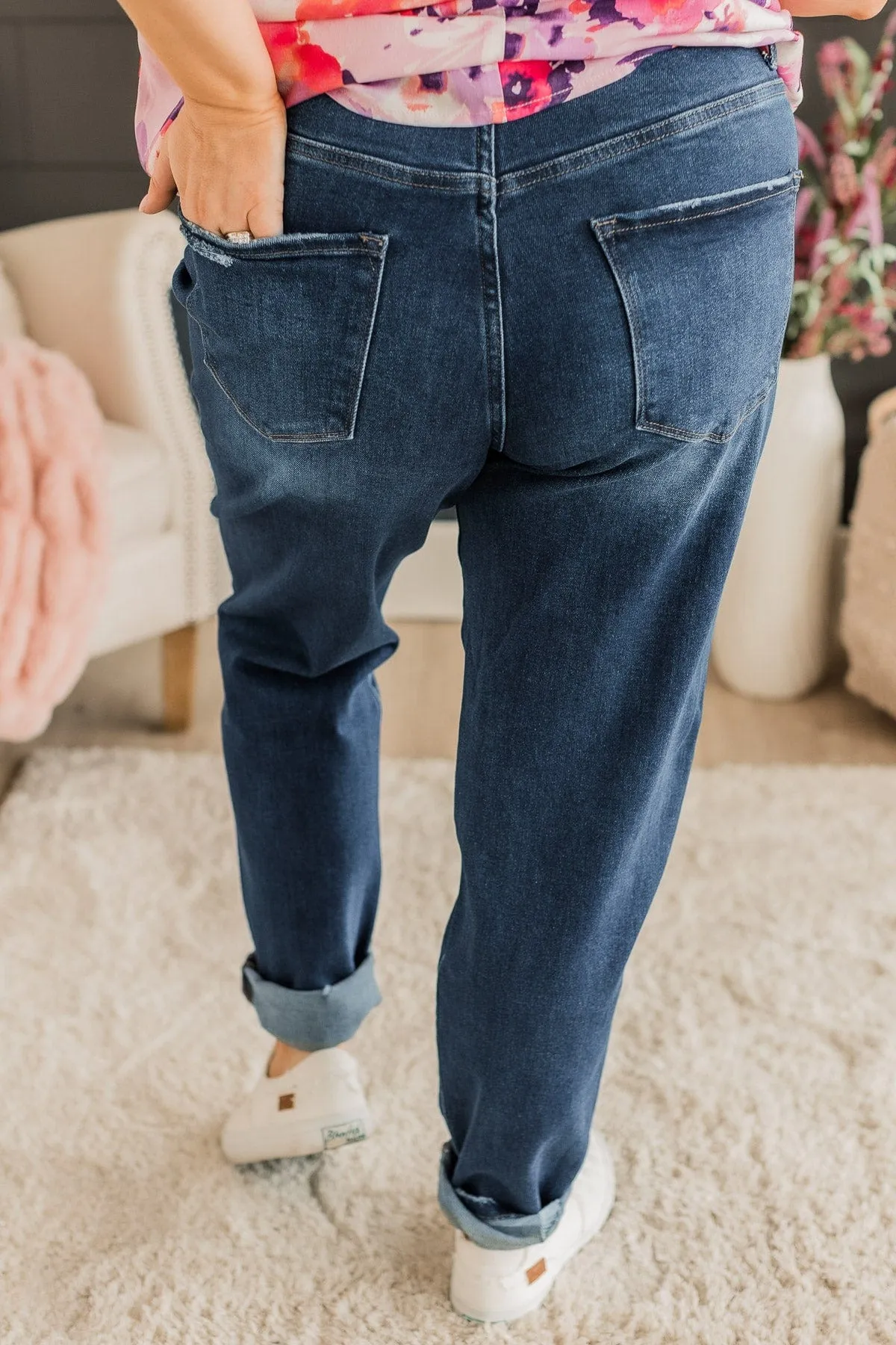 Vervet Roll Up Stretch Mom Jeans- Raelynn Wash