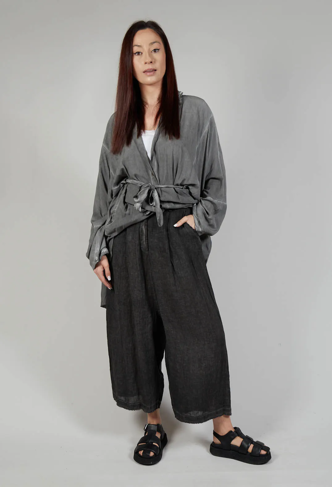 Wide Leg Capri Trousers in Lino Grey Storm