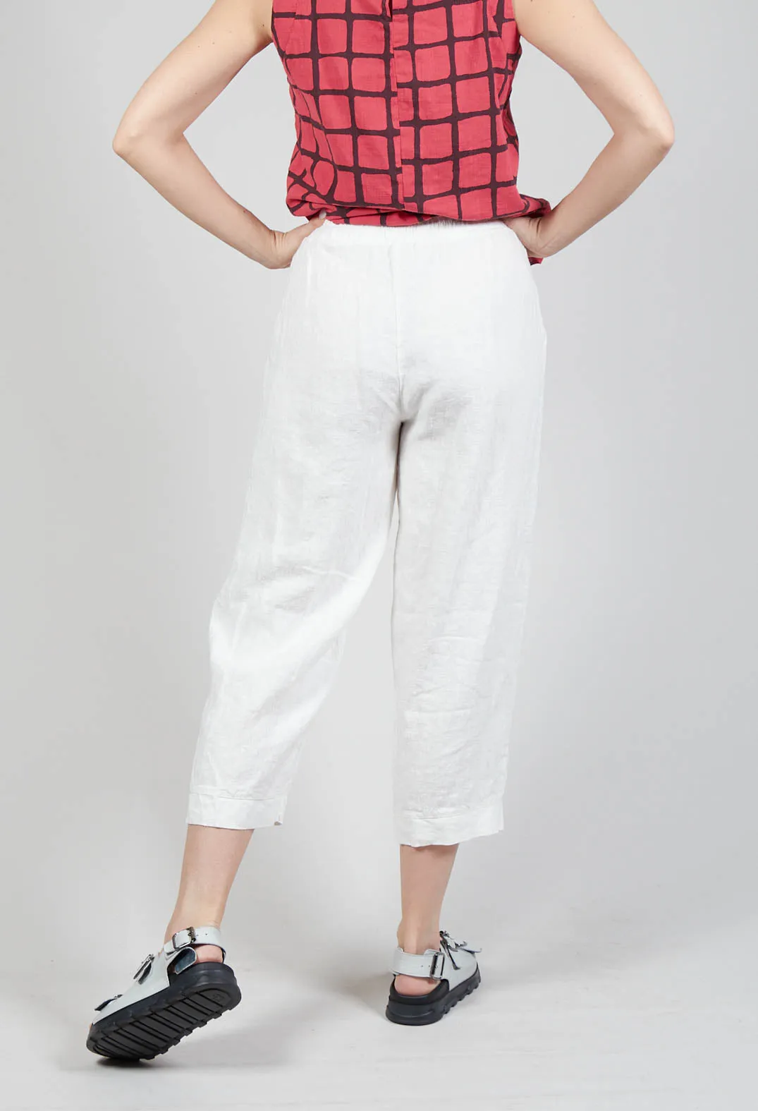 Wide Leg Turn Up Trousers in Off-White