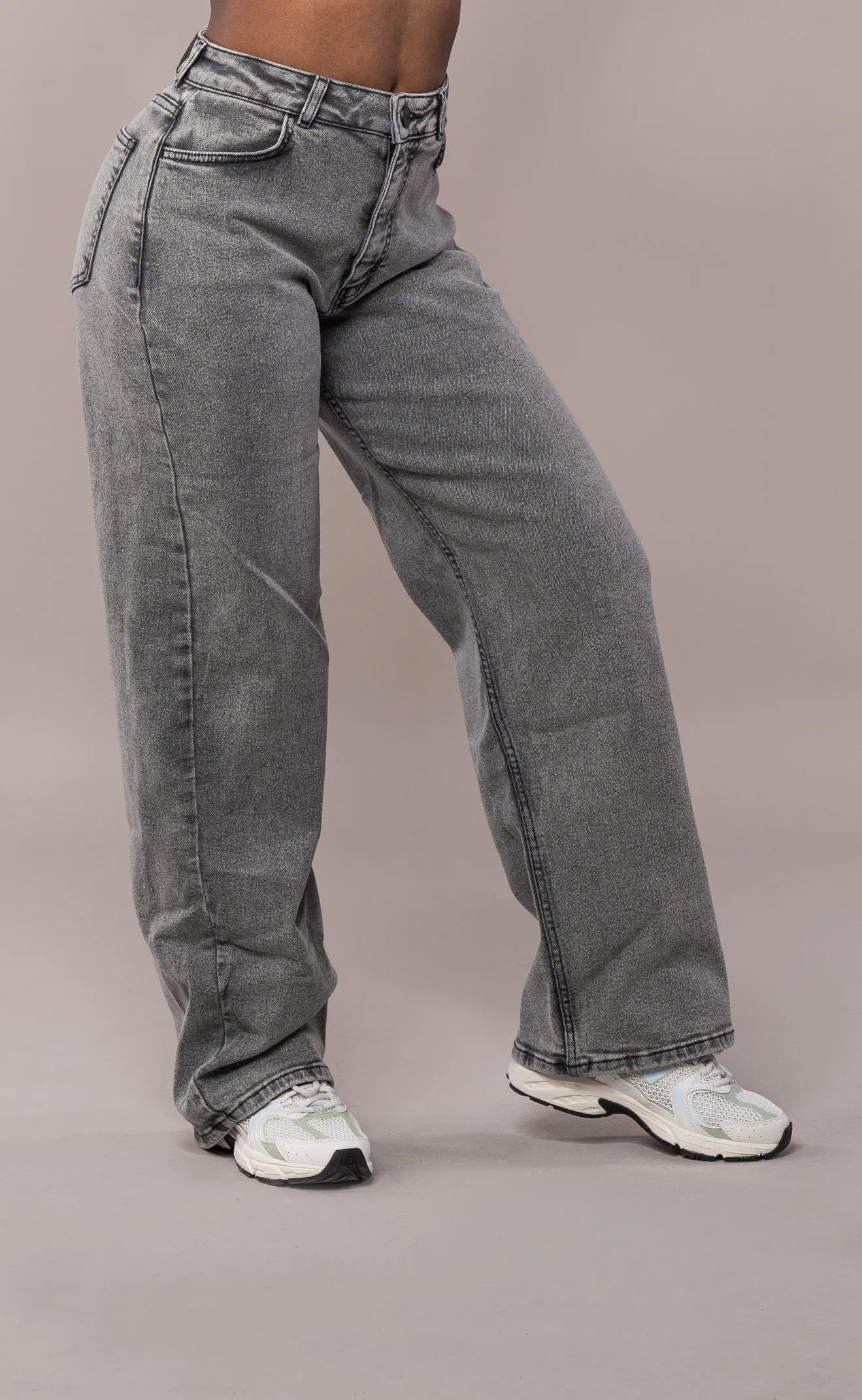 Womens Baggy Fitjeans - Heavy Washed Grey