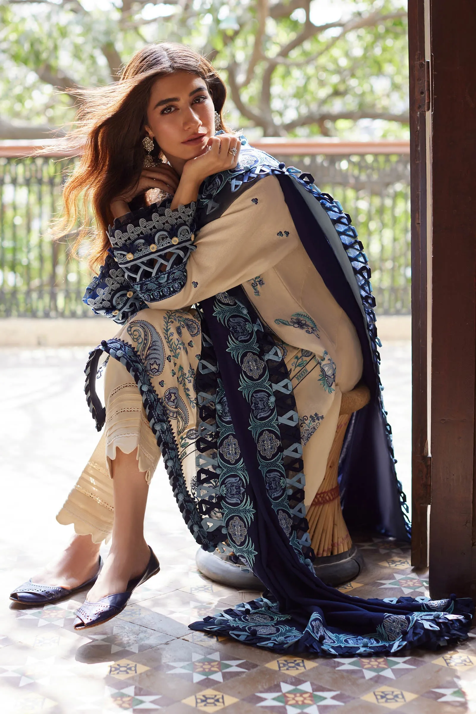 ZAHA by Khadijah Shah Embroidered Karandi Unstitched 3Pc Suit ZW23-07